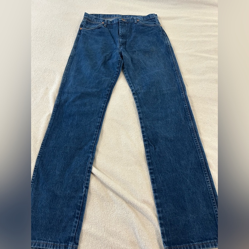 Wrangler Men’s 36x36 Blue Denim Jeans Straight Leg Western Cowboy Classic